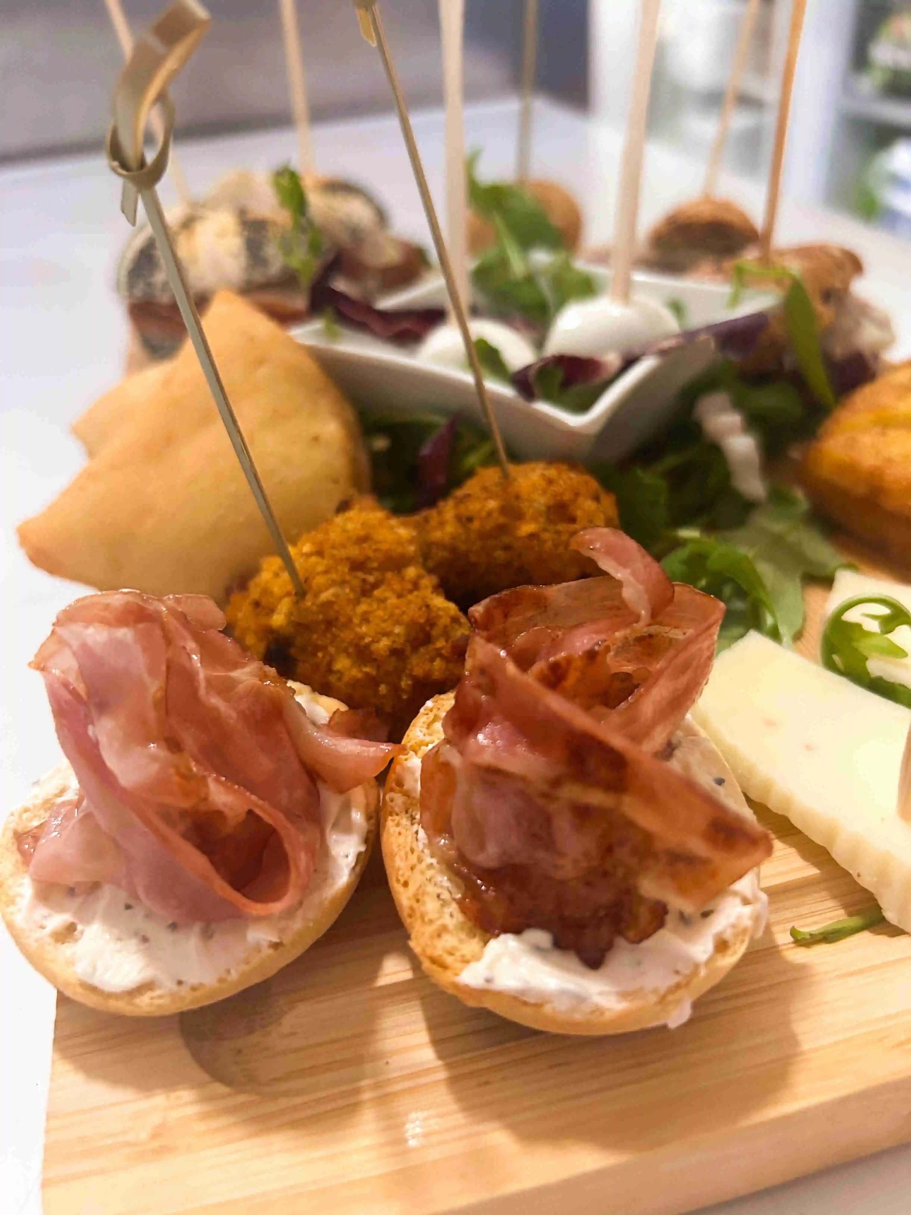 Aperitivo con stuzzichini
